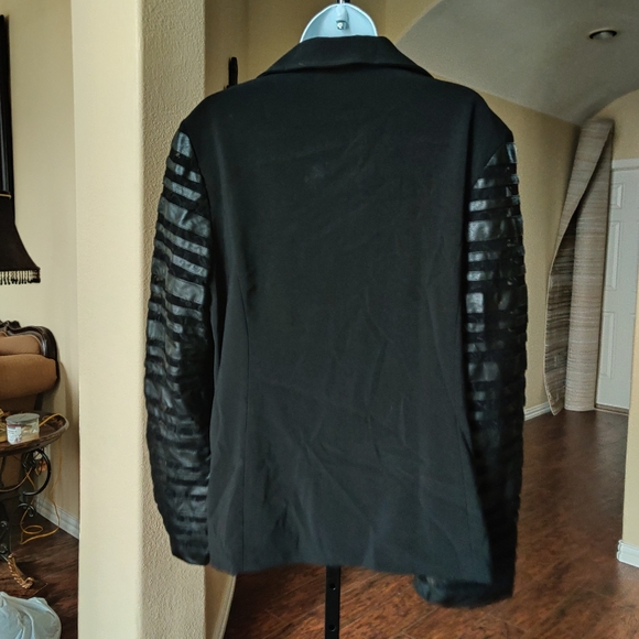 Tibaldi 2pc Black Pant Set - Picture 7 of 12